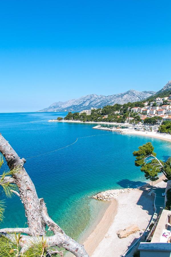 Apartments By The Sea Brela, Makarska - 16950 Zewnętrze zdjęcie